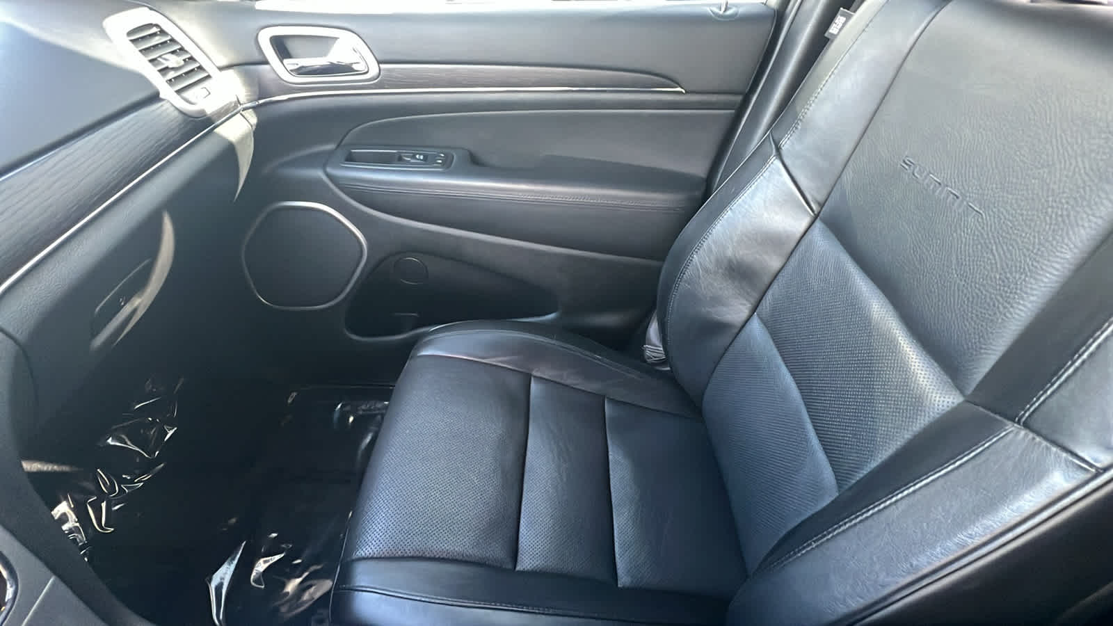 Thumbnail: 2014 Jeep Grand Cherokee - 12