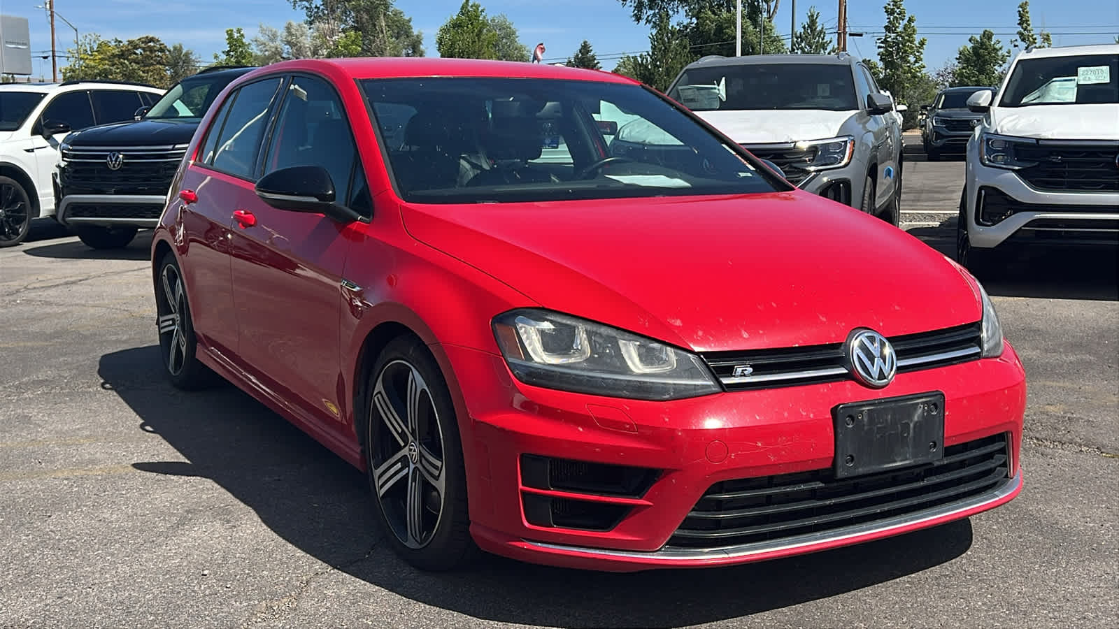 Thumbnail: 2016 Volkswagen Golf - 3