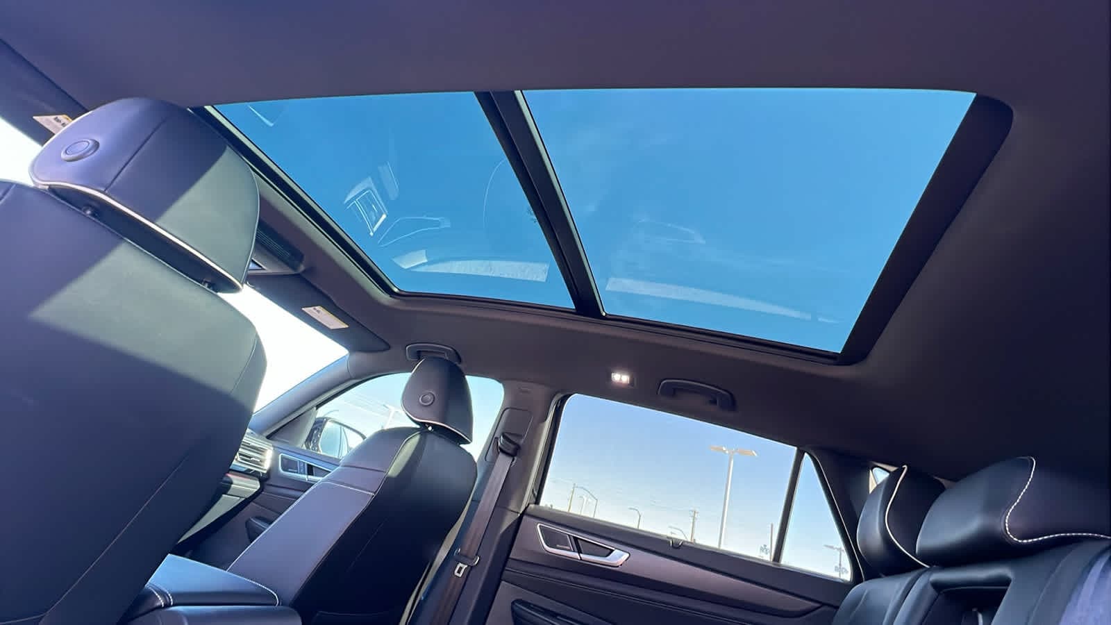 Thumbnail: 2024 Volkswagen Atlas - 31