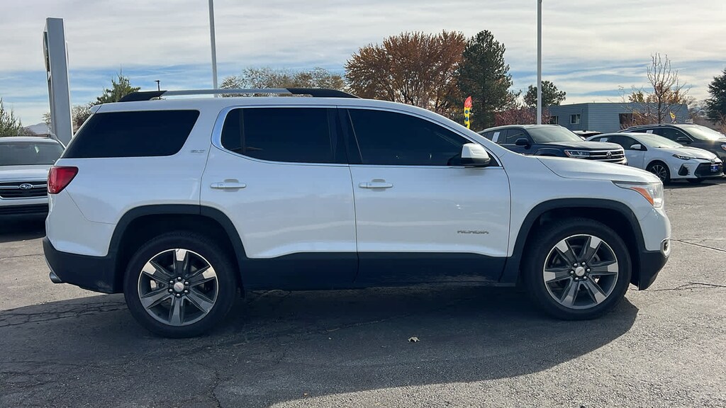 Used 2017 GMC Acadia SLT SUV