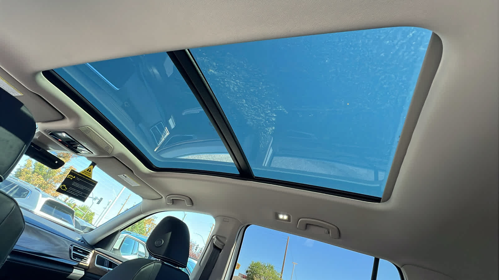 Thumbnail: 2026 Volkswagen Atlas - 32