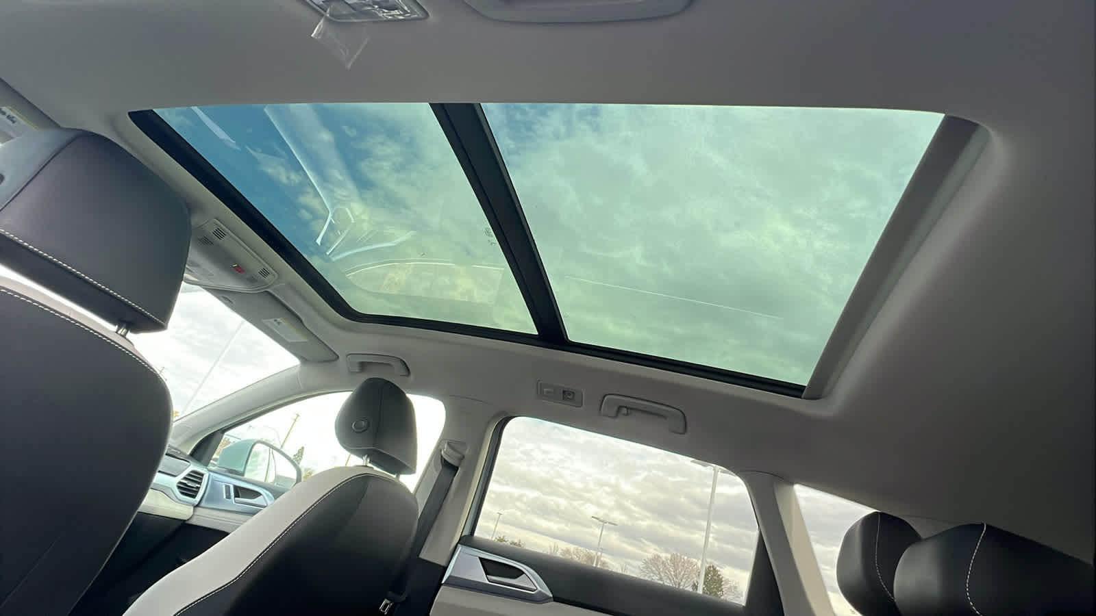 Thumbnail: 2026 Volkswagen Taos - 31