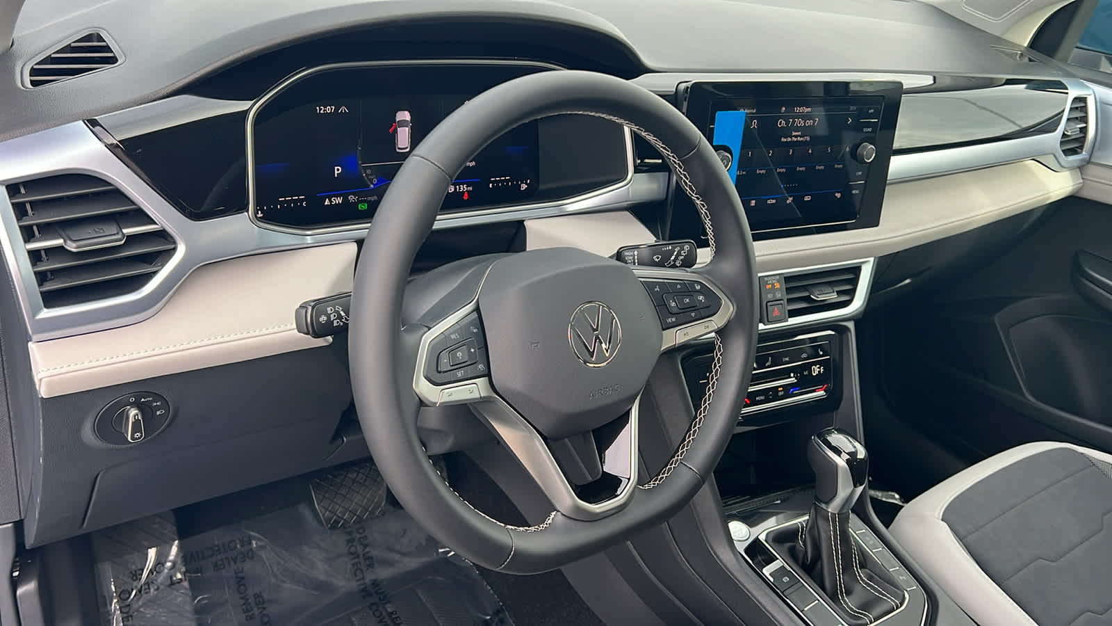 Thumbnail: 2026 Volkswagen Taos - 10