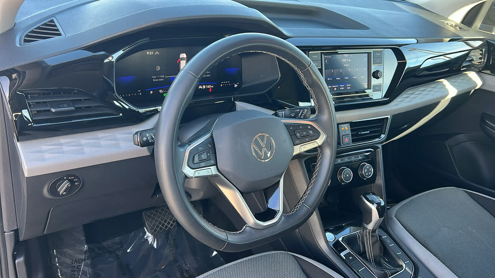 Thumbnail: 2024 Volkswagen Taos - 10