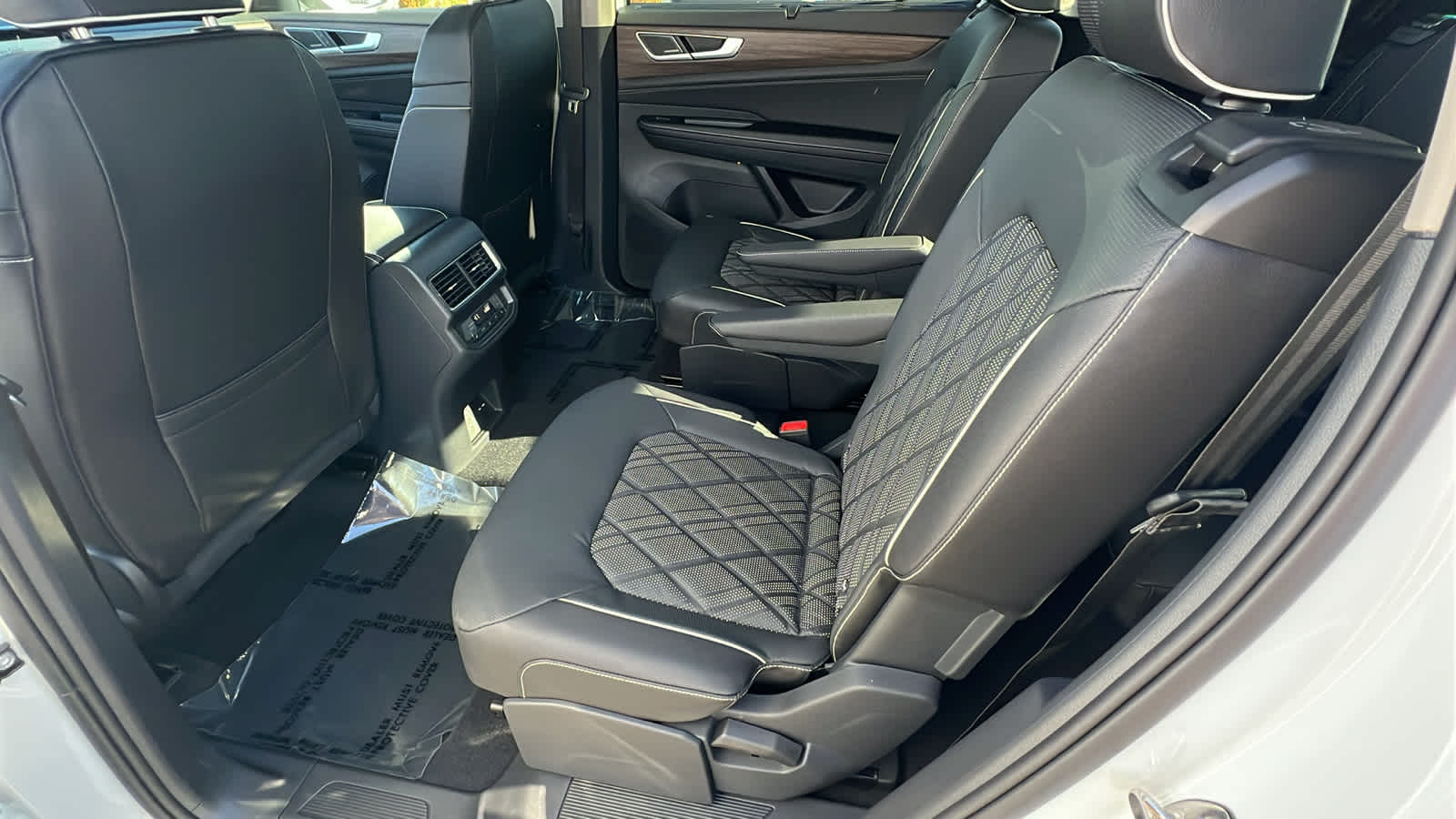 Thumbnail: 2026 Volkswagen Atlas - 24