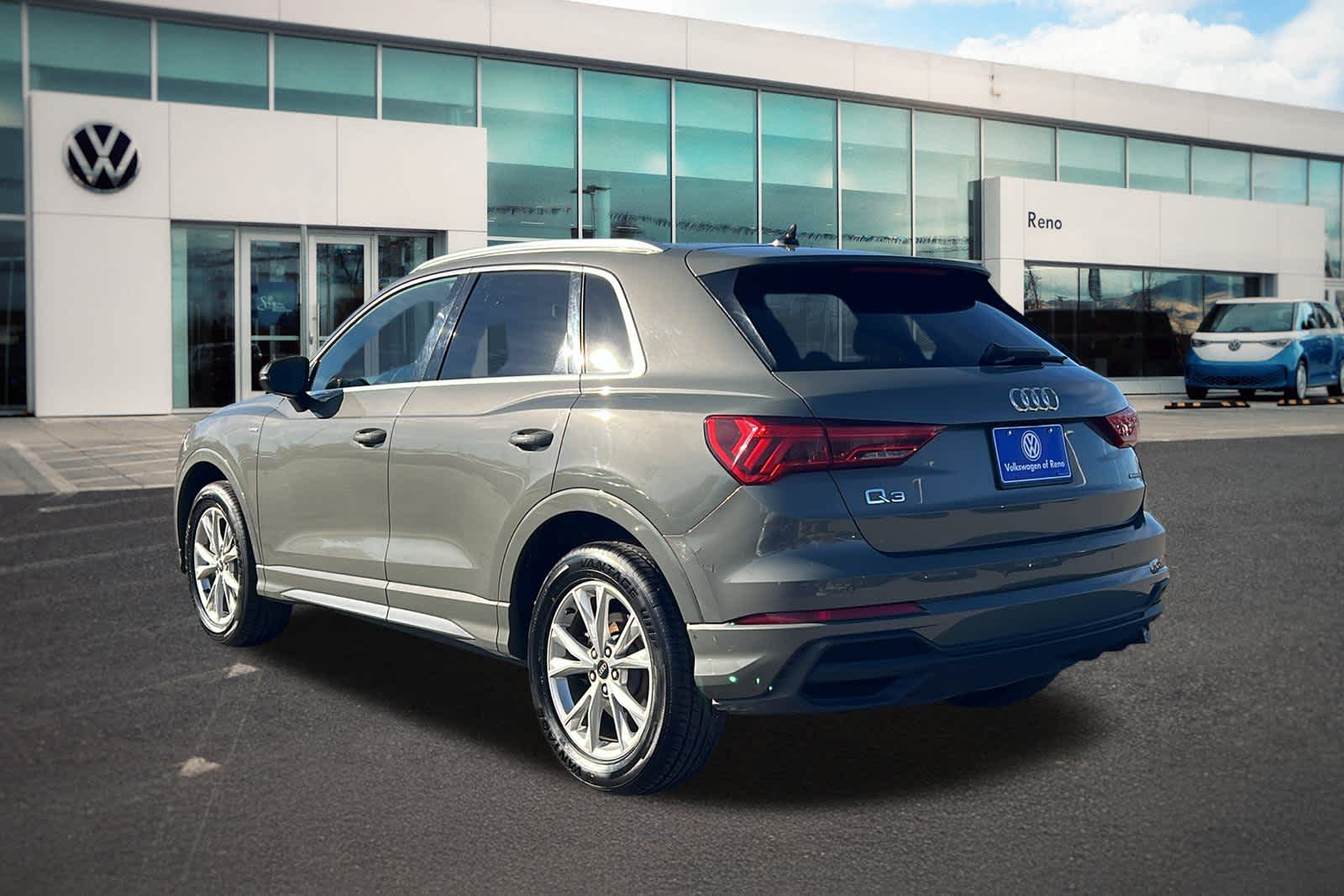 Thumbnail: 2023 Audi Q3 - 7