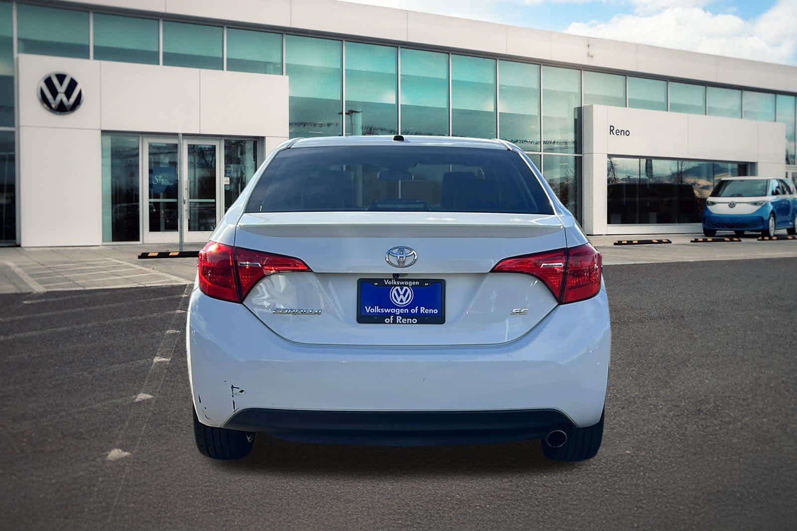 Thumbnail: 2017 Toyota Corolla - 6