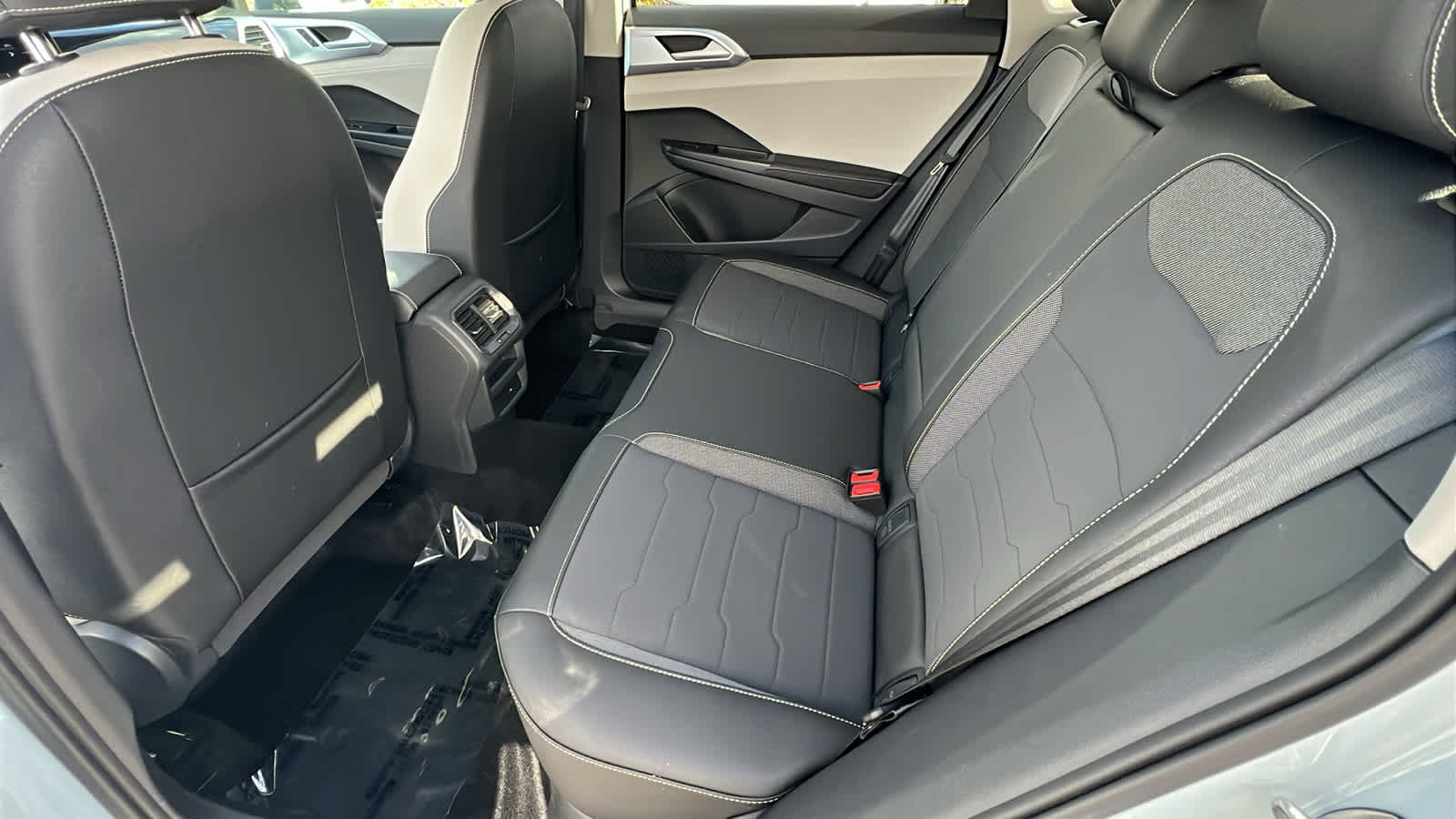 Thumbnail: 2025 Volkswagen Taos - 24