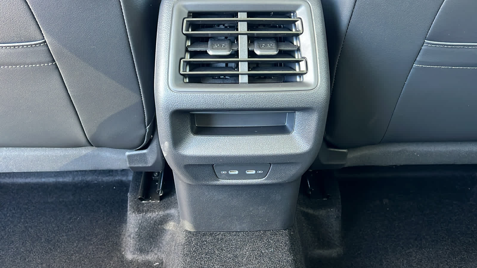 Thumbnail: 2026 Volkswagen Tiguan - 25