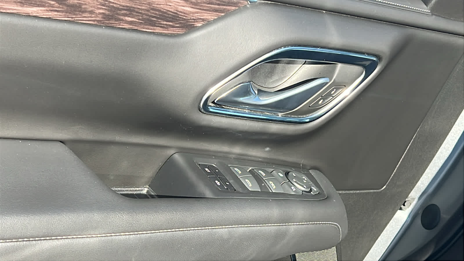 Thumbnail: 2023 Chevrolet Tahoe - 22