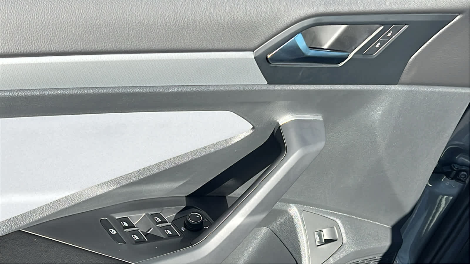 Thumbnail: 2025 Volkswagen Jetta - 22