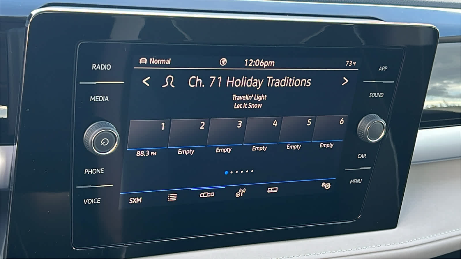 Thumbnail: 2026 Volkswagen Taos - 16