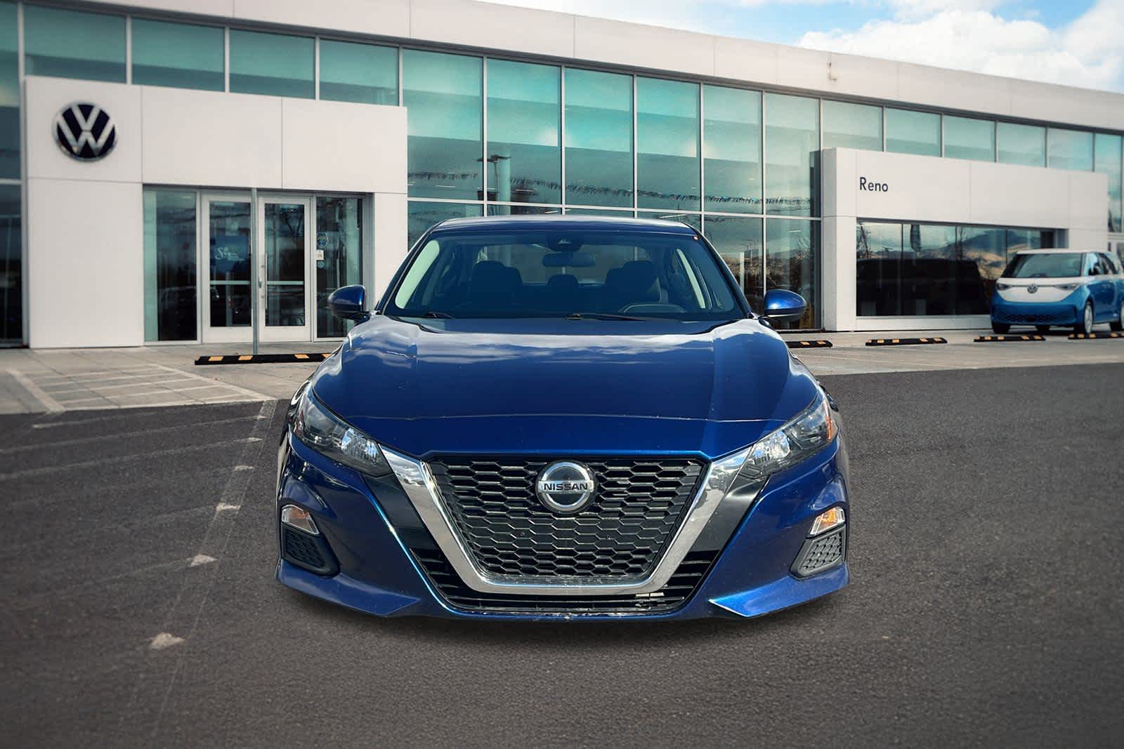 Thumbnail: 2022 Nissan Altima - 2