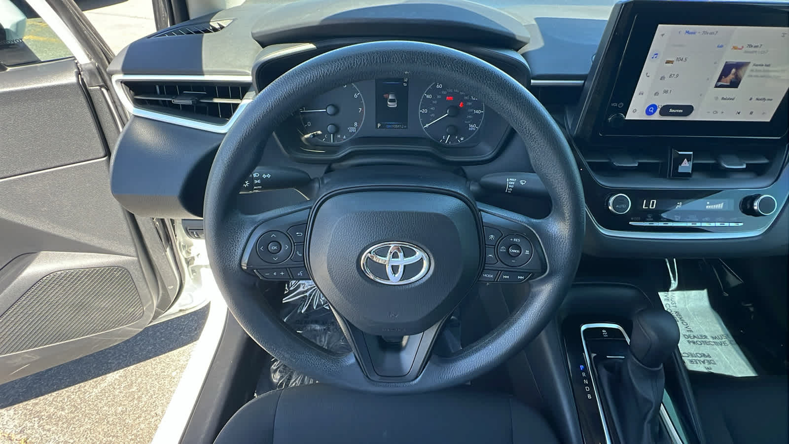 Thumbnail: 2023 Toyota Corolla - 18