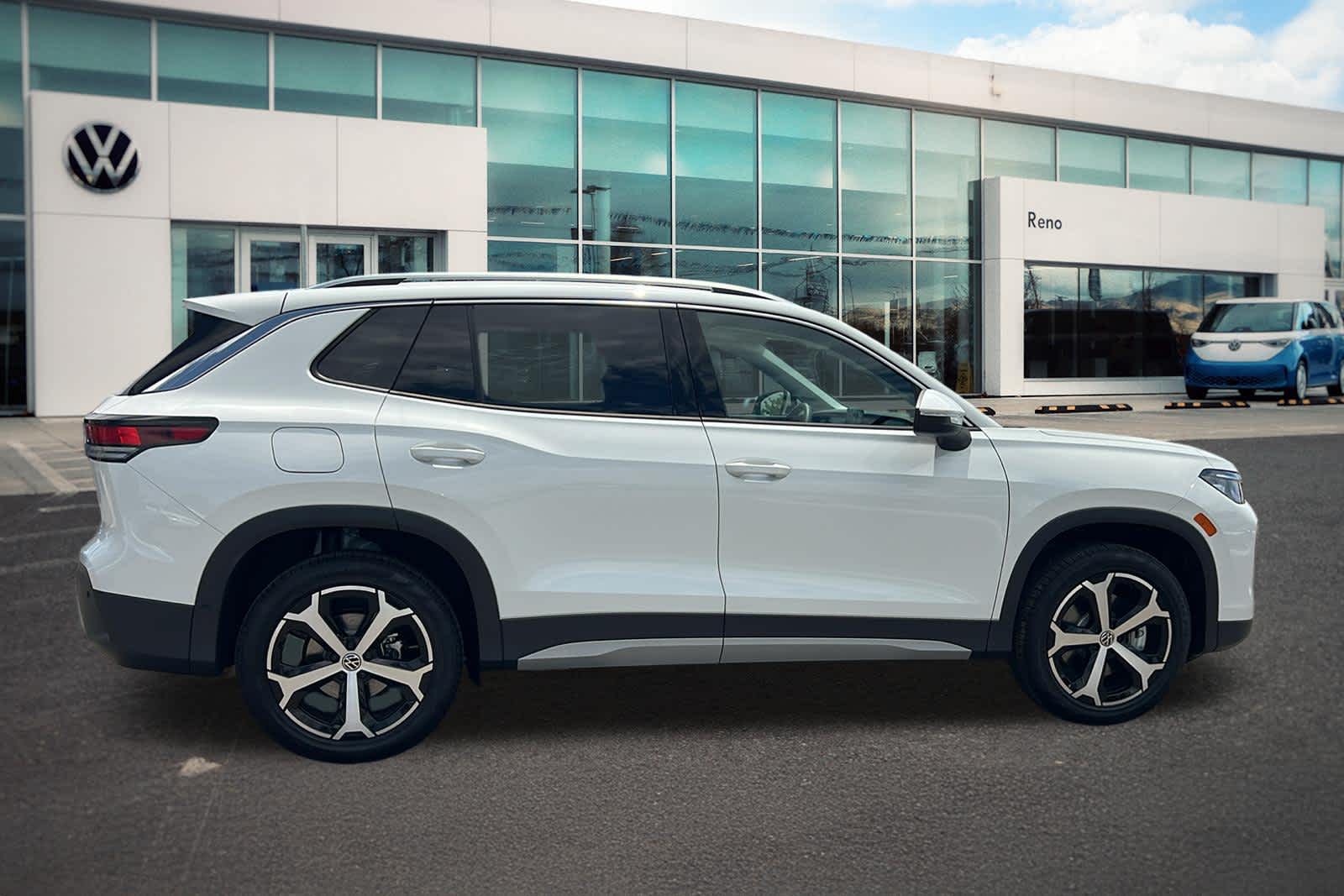 Thumbnail: 2026 Volkswagen Tiguan - 4