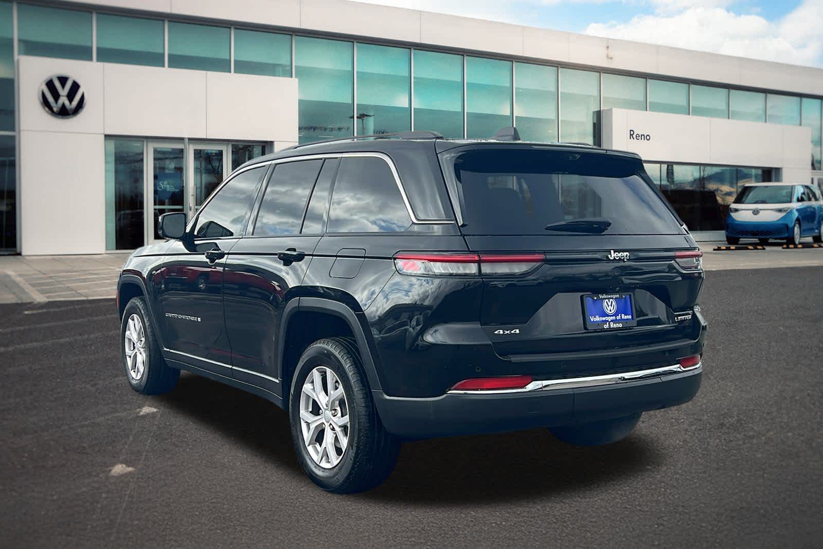 Thumbnail: 2022 Jeep Grand Cherokee - 7