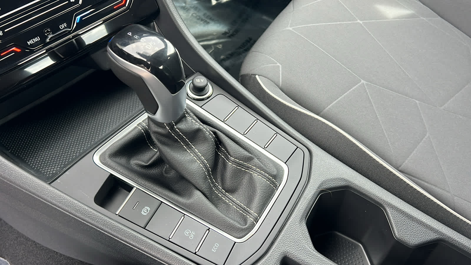 Thumbnail: 2026 Volkswagen Jetta - 13