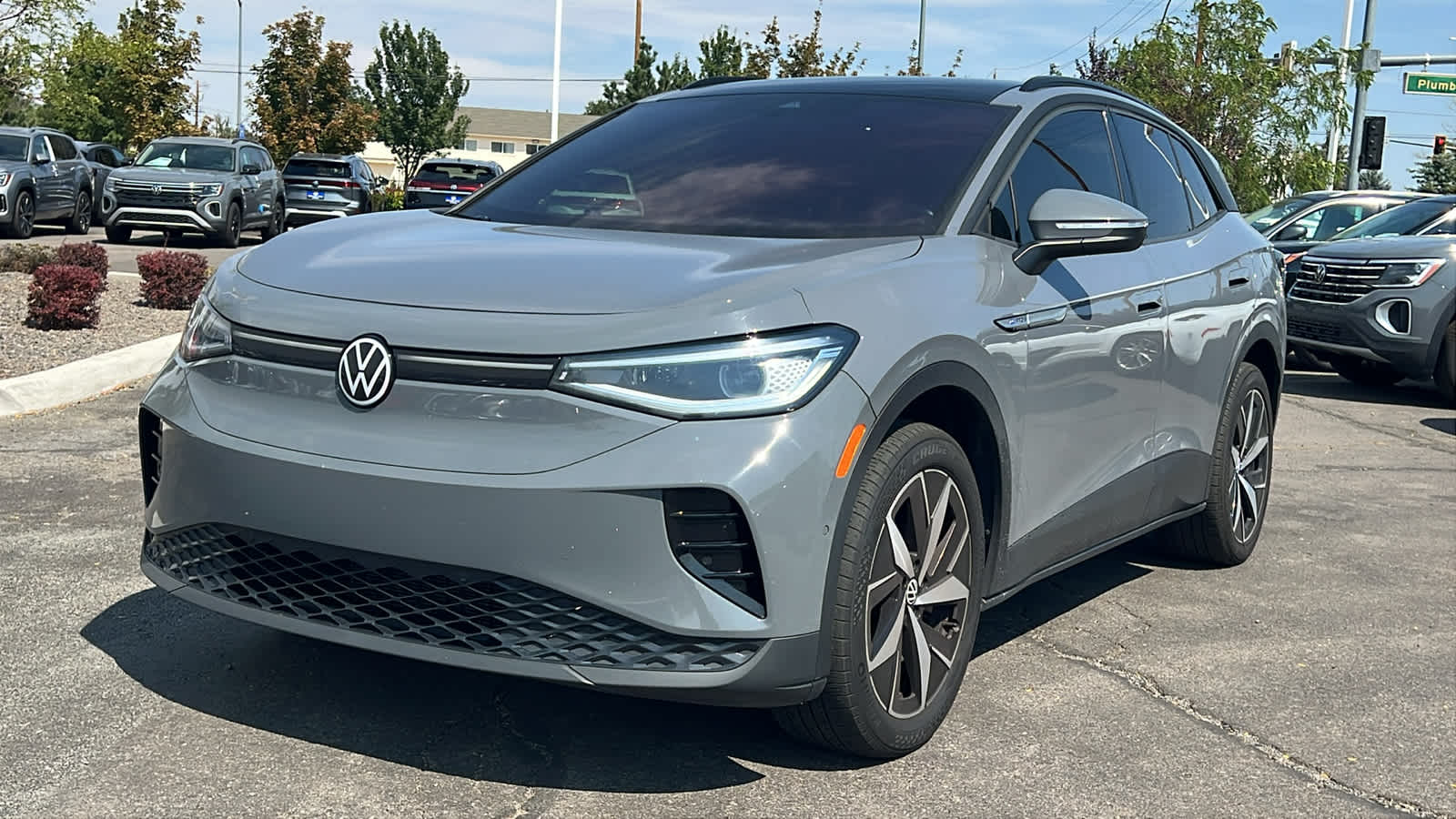 Thumbnail: 2023 Volkswagen ID.4 - 1