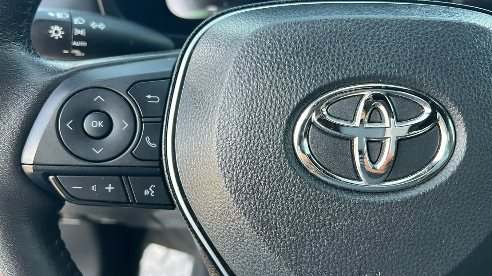 Thumbnail: 2024 Toyota RAV4 - 19