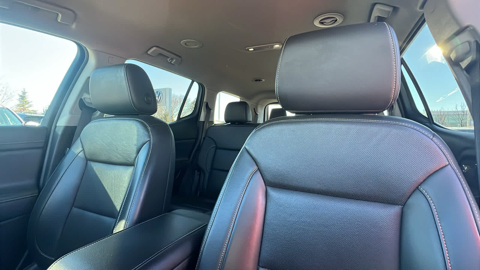 Thumbnail: 2023 GMC Acadia - 11