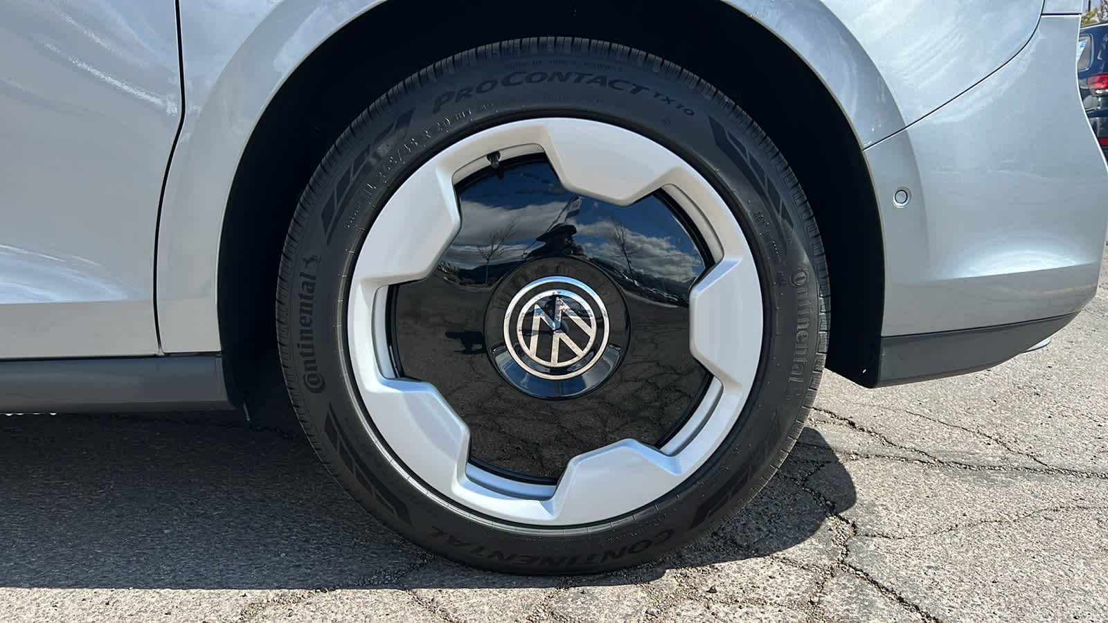 Thumbnail: 2025 Volkswagen ID.Buzz - 7