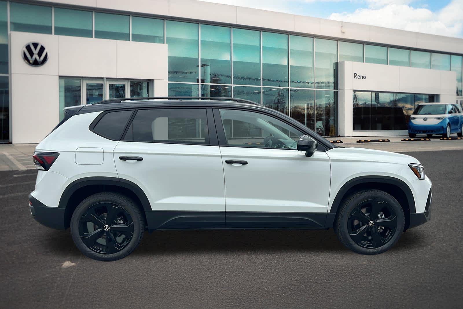 Thumbnail: 2026 Volkswagen Taos - 4