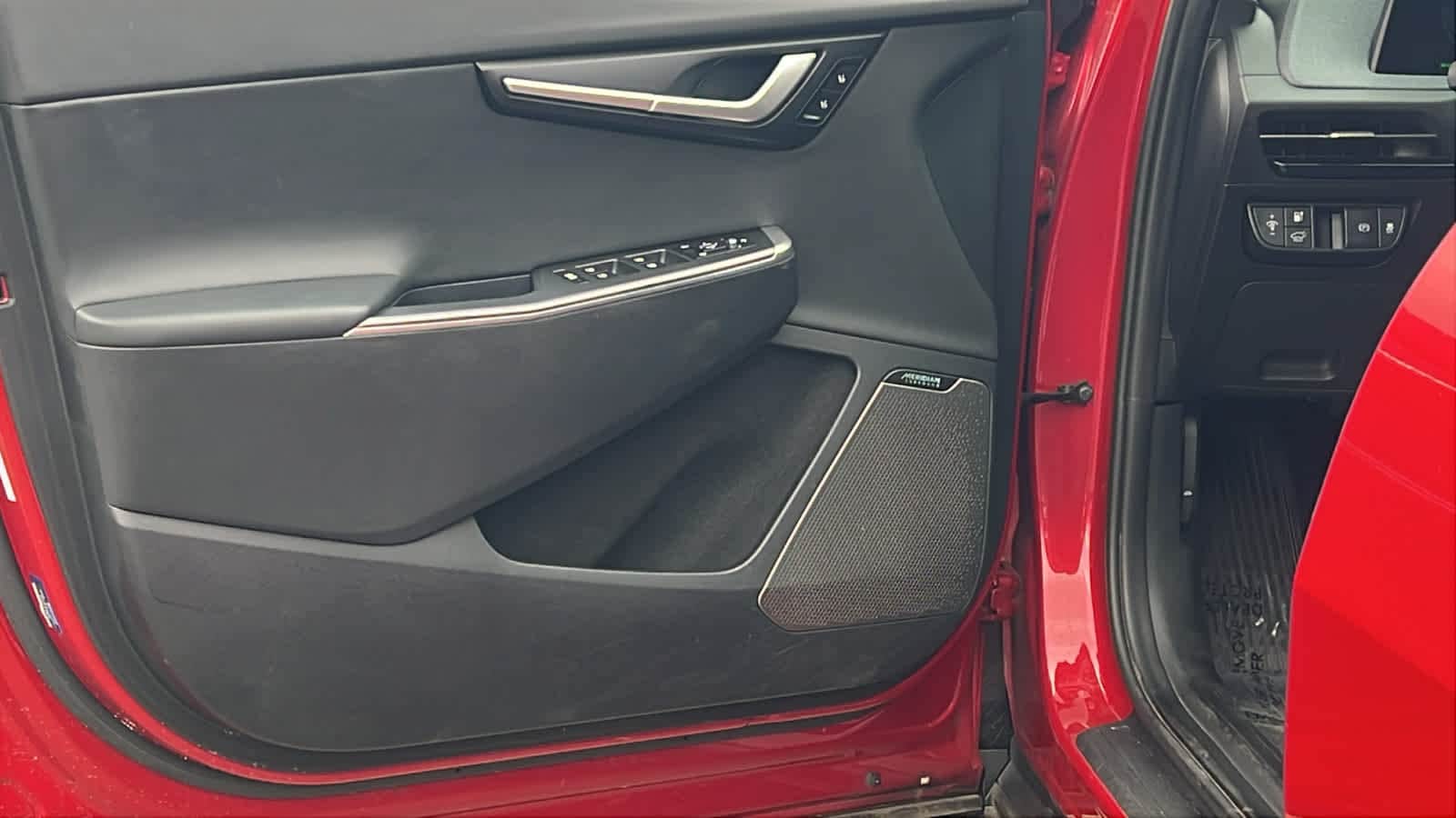 Thumbnail: 2022 Kia EV6 - 23