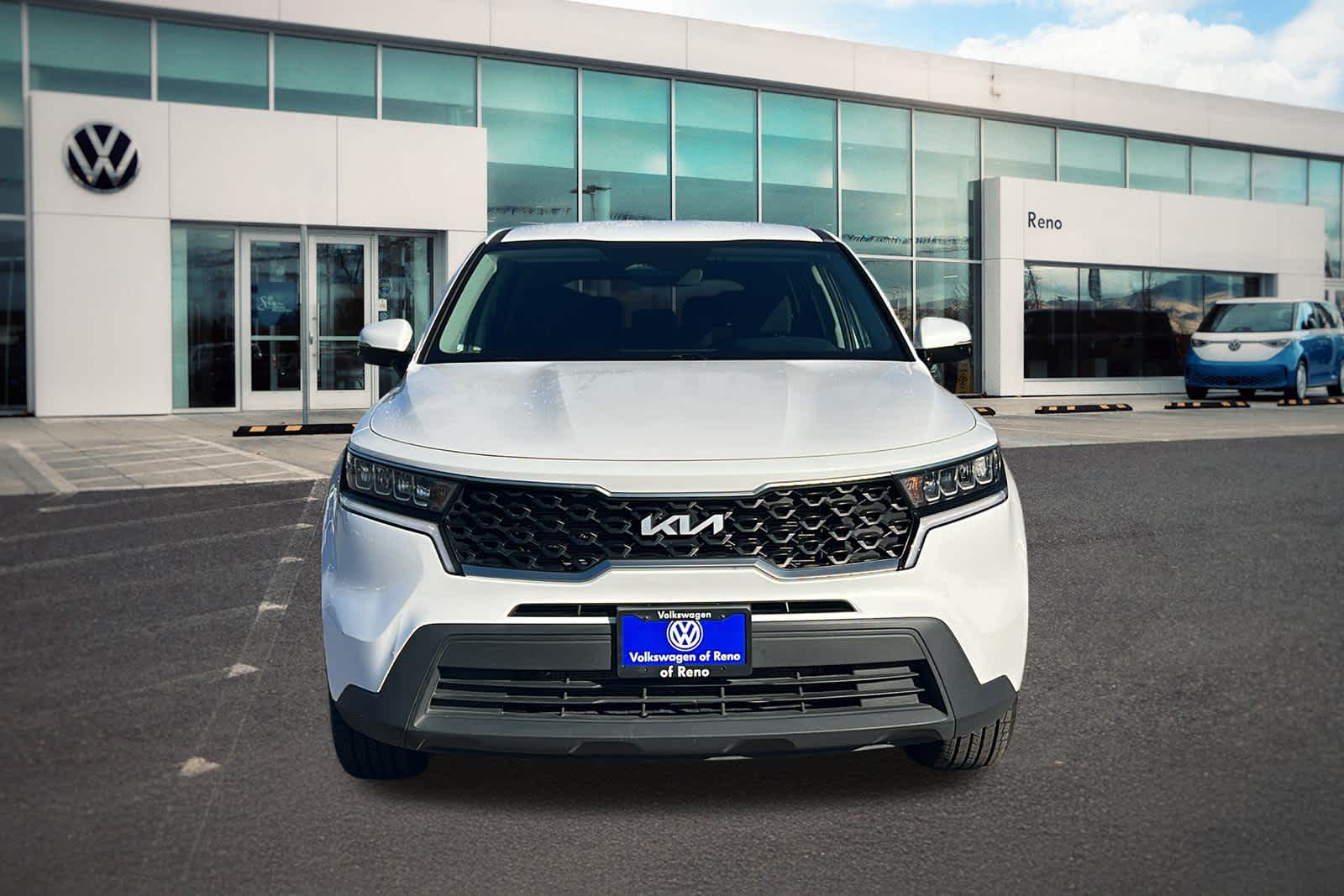 Thumbnail: 2022 Kia Sorento - 2