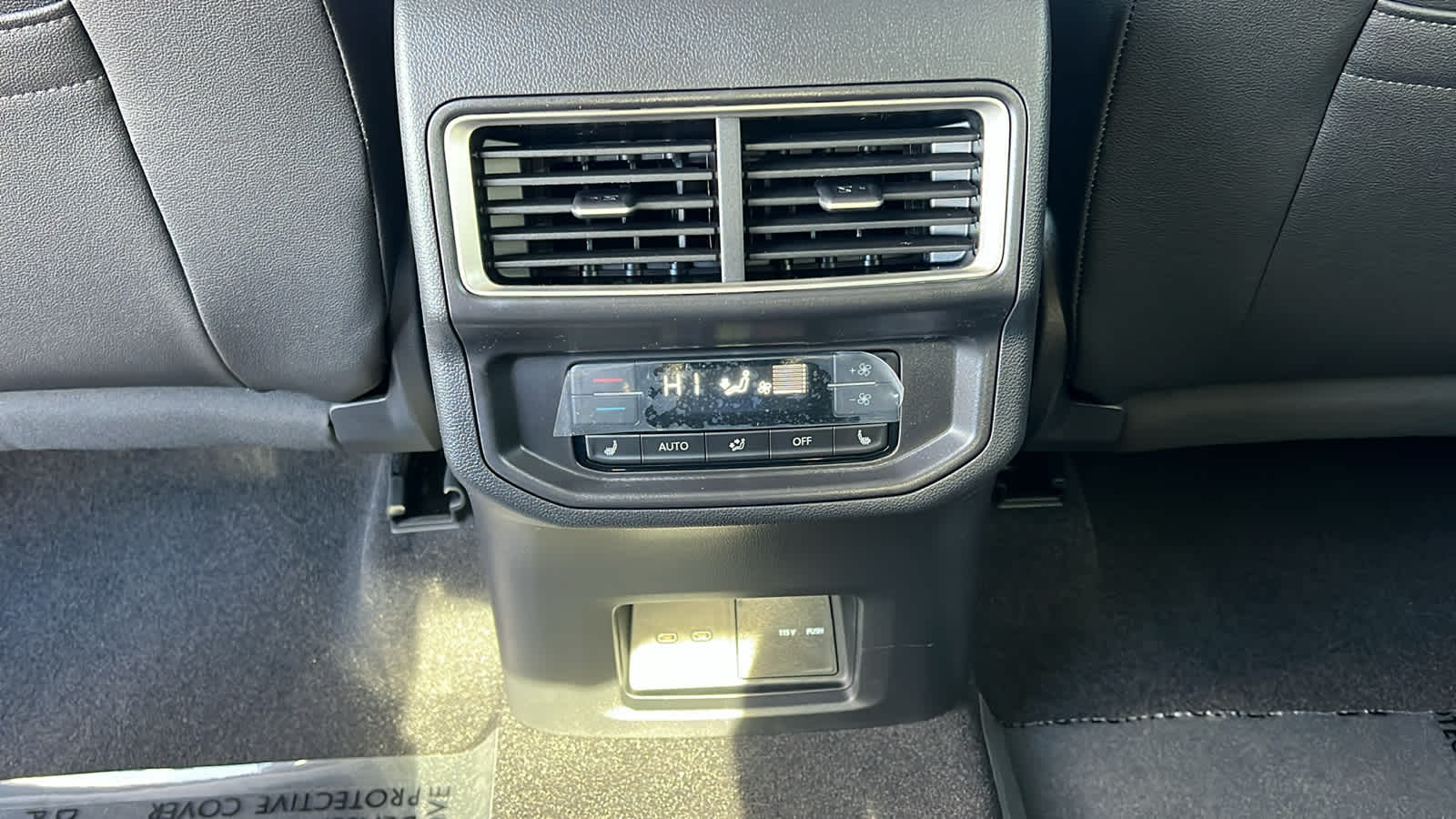 Thumbnail: 2026 Volkswagen Atlas - 25