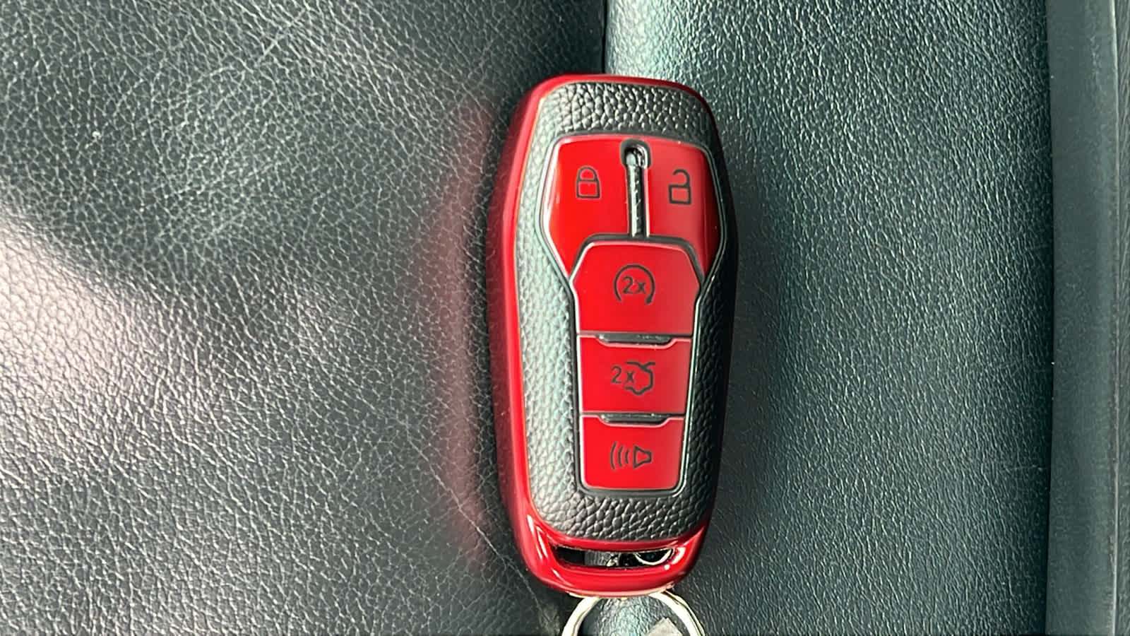 Thumbnail: 2017 Ford Explorer - 29