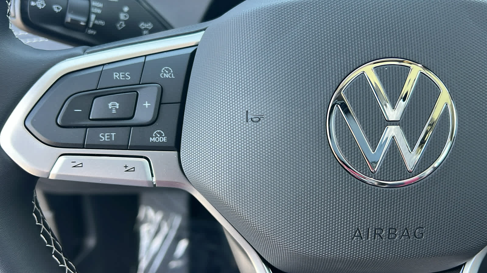 Thumbnail: 2026 Volkswagen Tiguan - 19