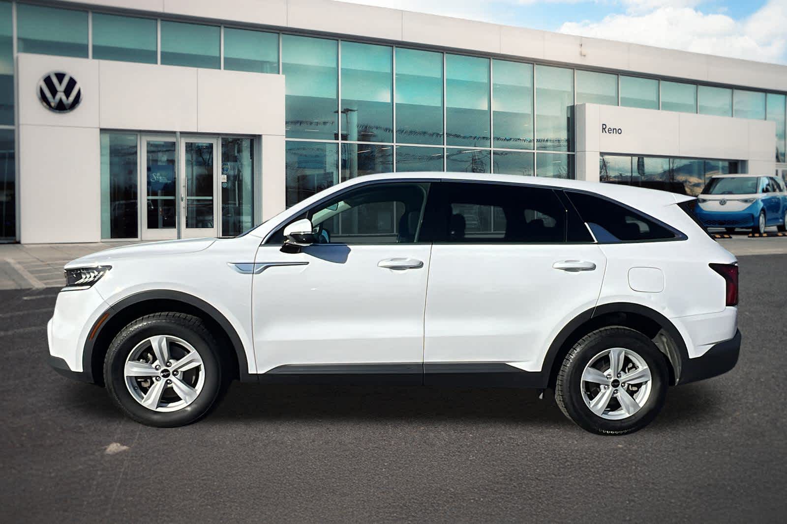 Thumbnail: 2022 Kia Sorento - 8