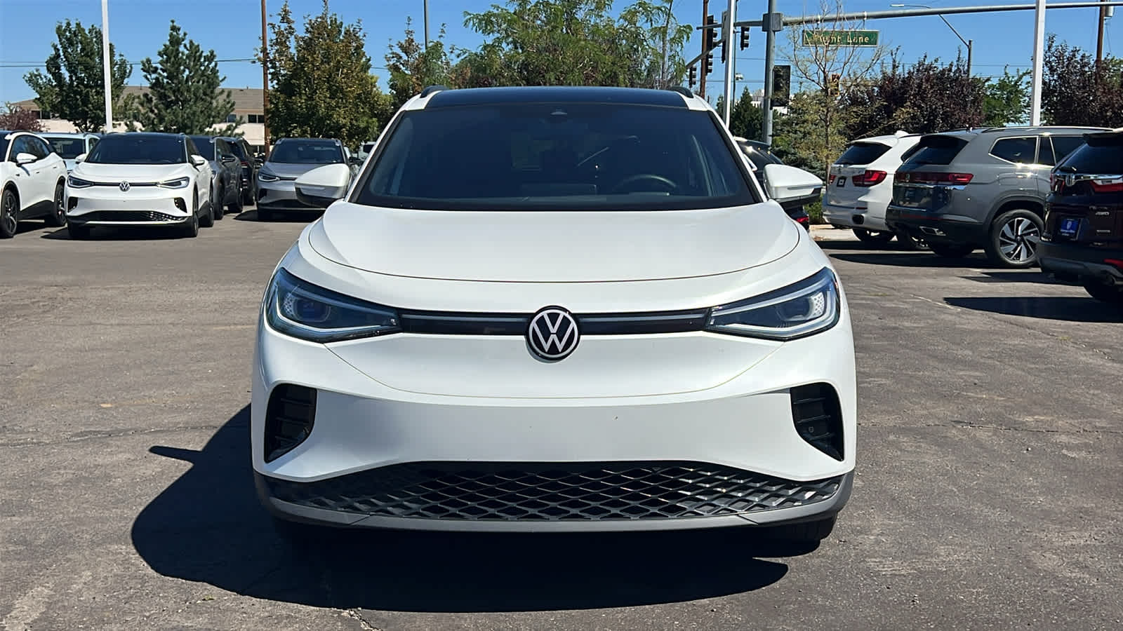 Thumbnail: 2023 Volkswagen ID.4 - 2