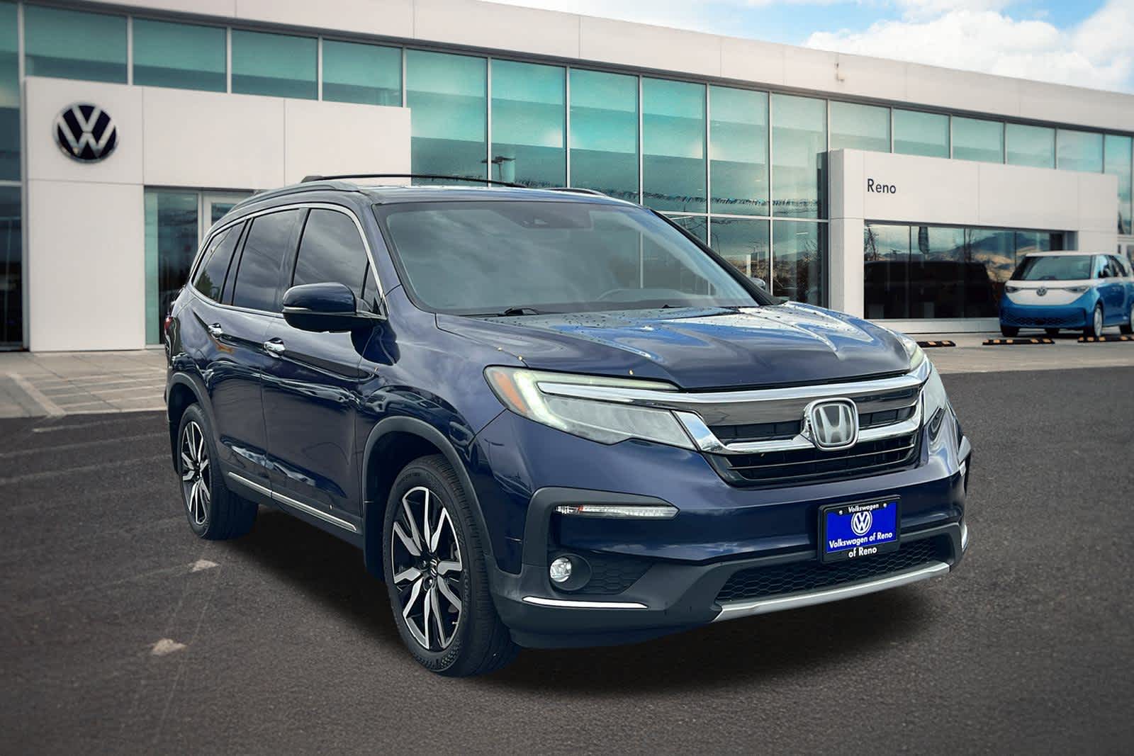 Thumbnail: 2019 Honda Pilot - 3
