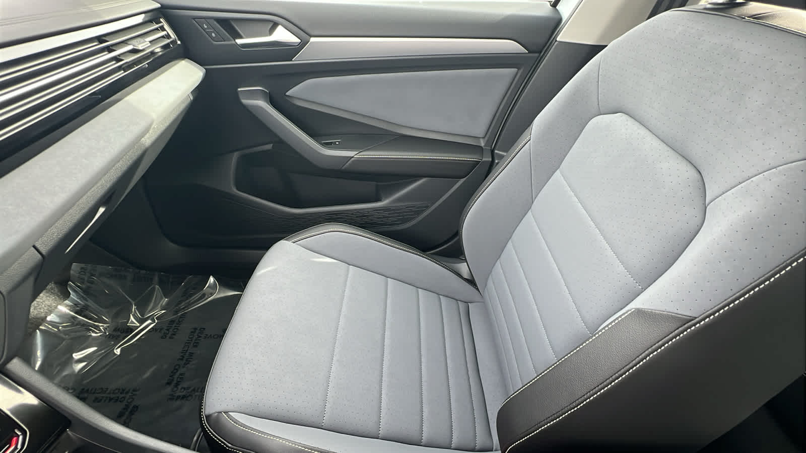 Thumbnail: 2026 Volkswagen Jetta - 12