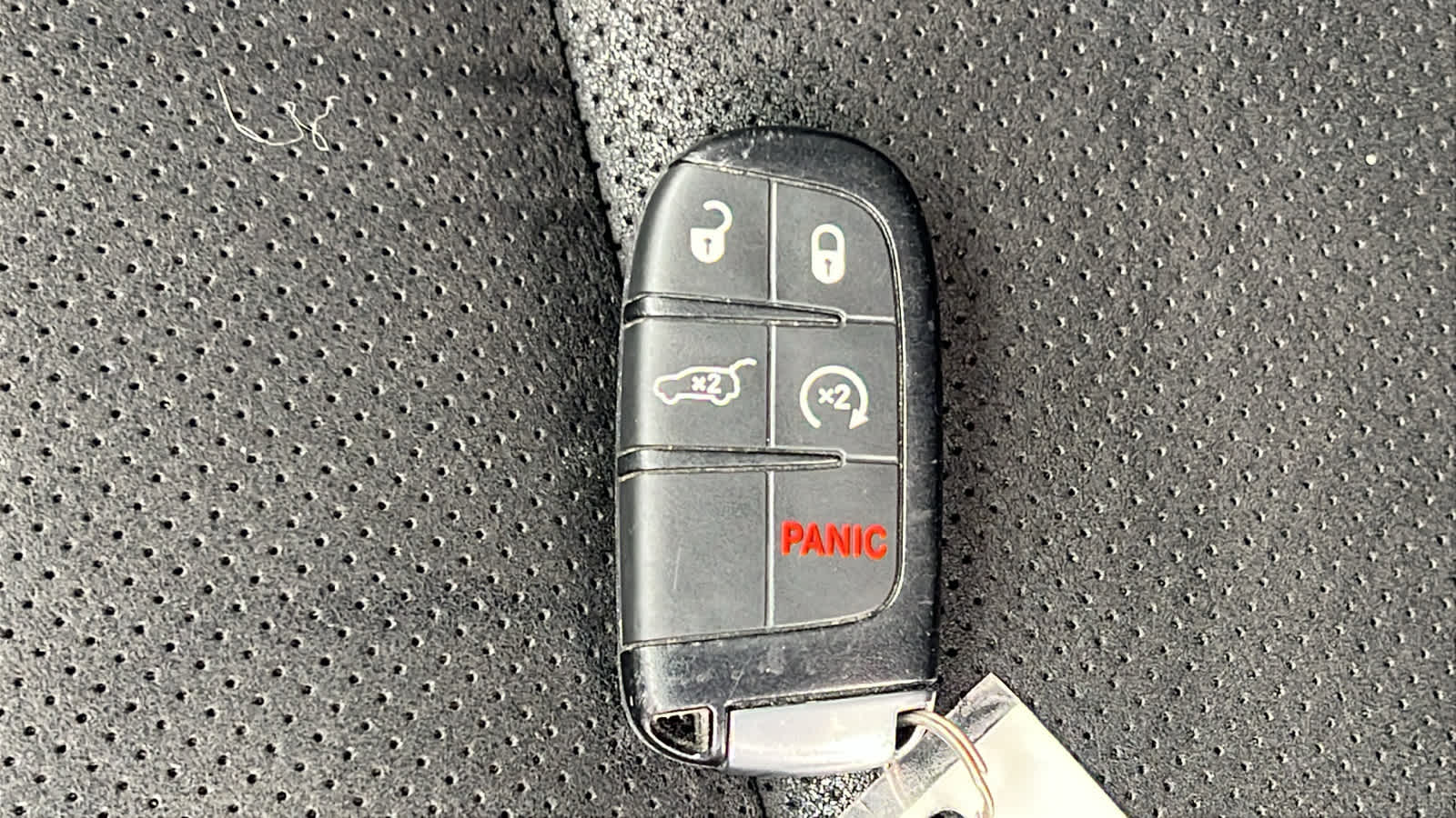 Thumbnail: 2019 Dodge Durango - 29