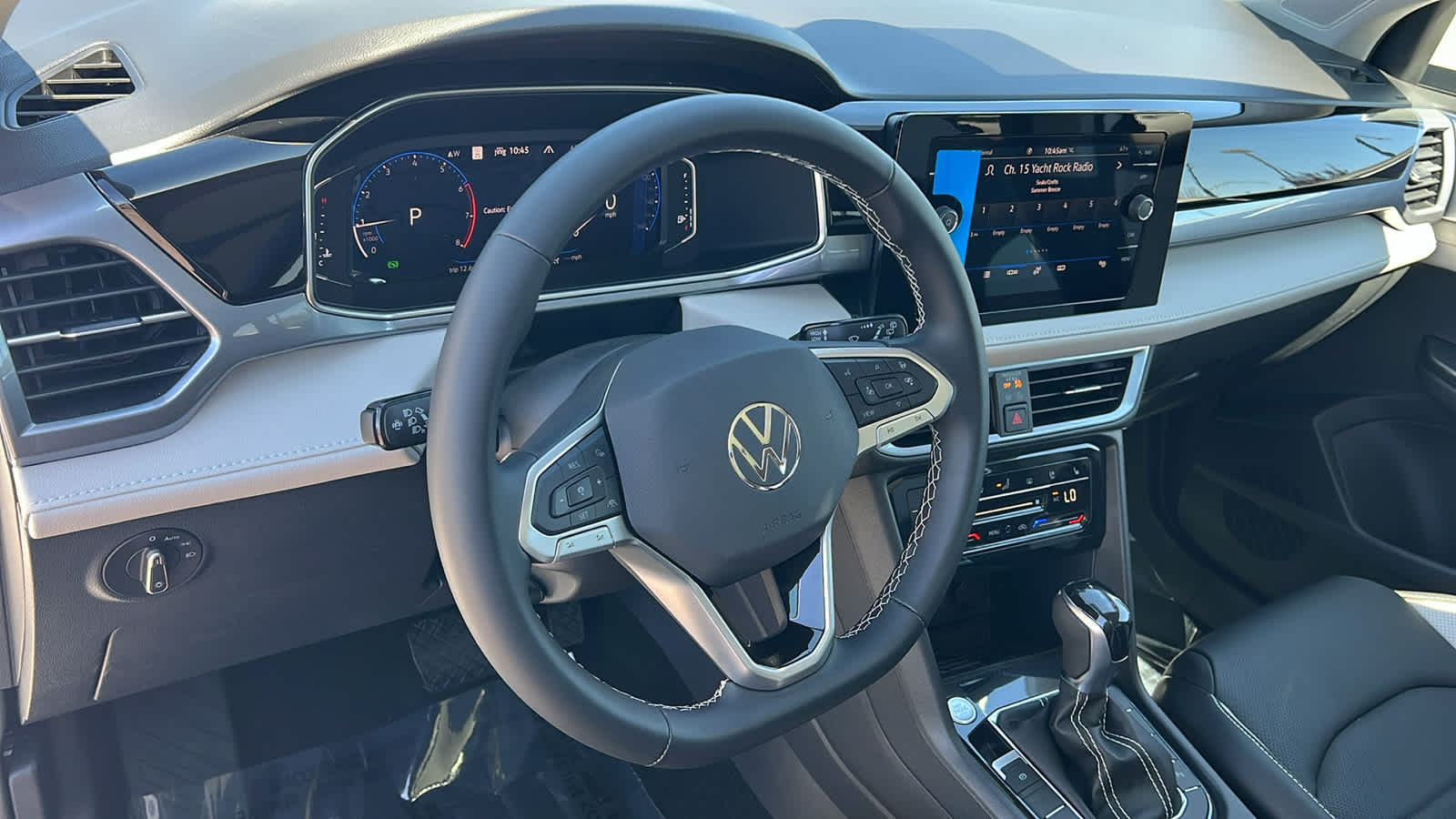 Thumbnail: 2025 Volkswagen Taos - 10