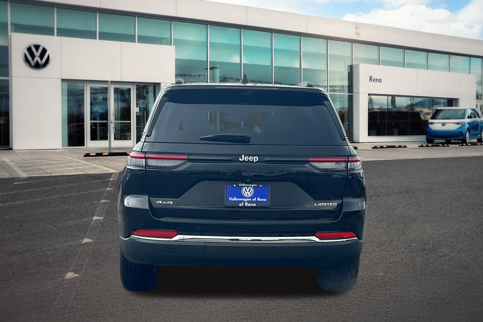 Thumbnail: 2022 Jeep Grand Cherokee - 6