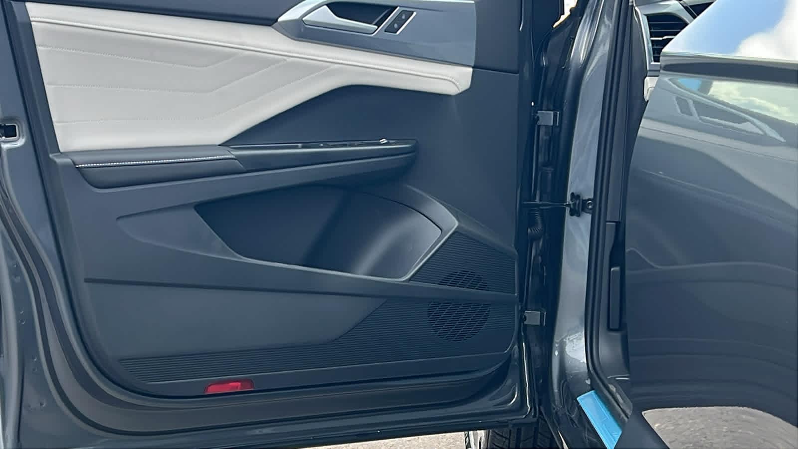 Thumbnail: 2025 Volkswagen Taos - 23