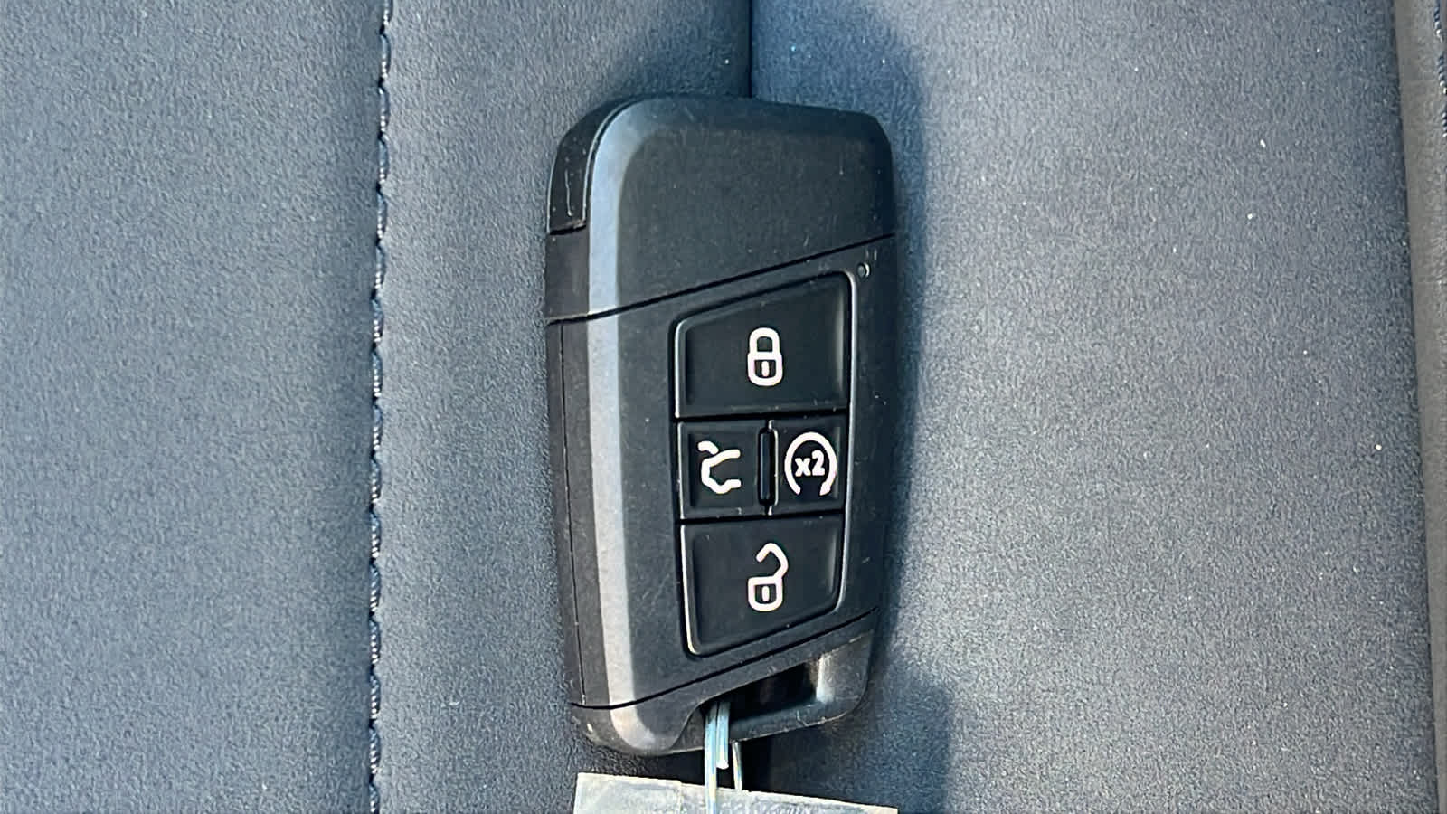 Thumbnail: 2025 Volkswagen Taos - 29