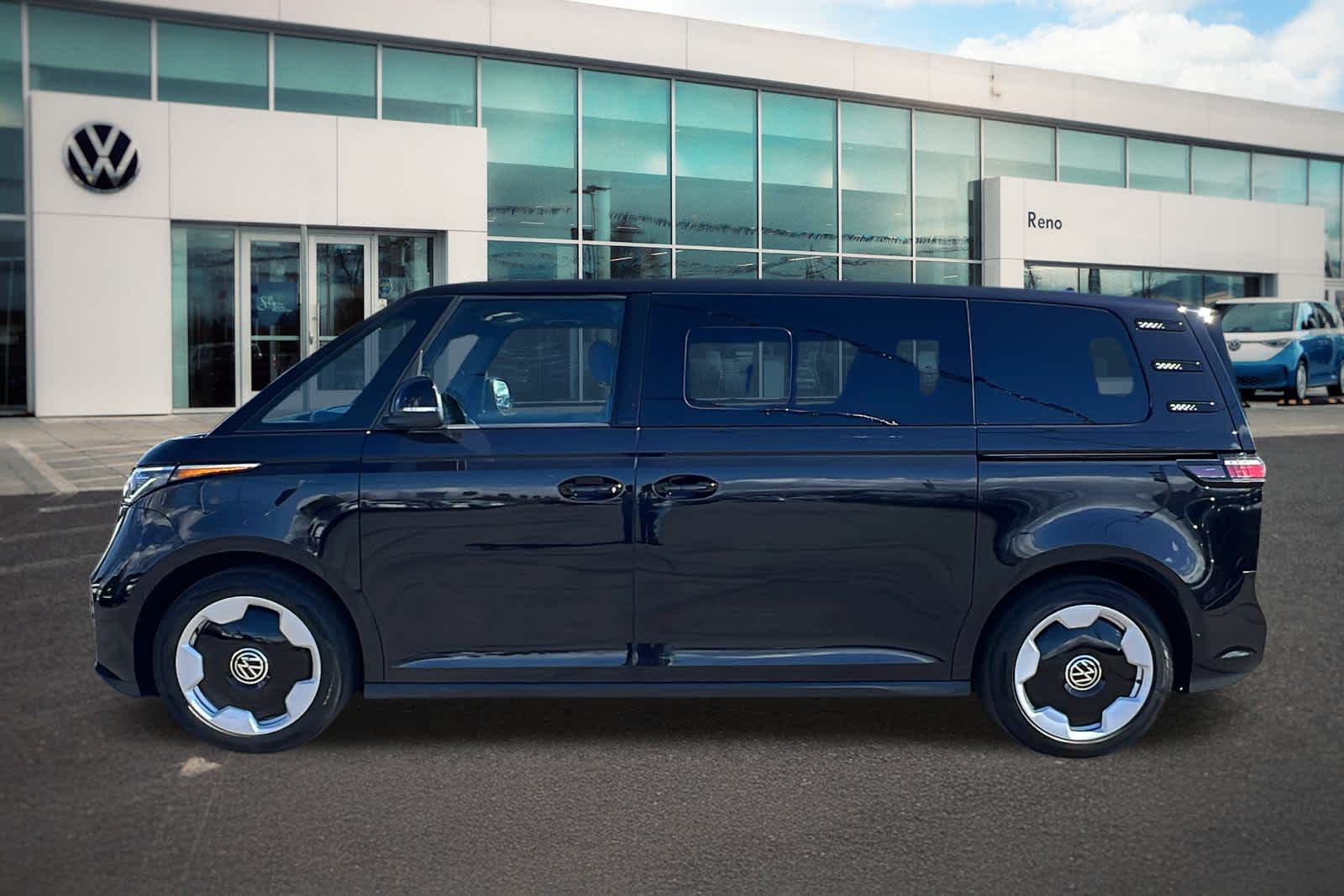 2025 Volkswagen ID. Buzz Pro S photo 2