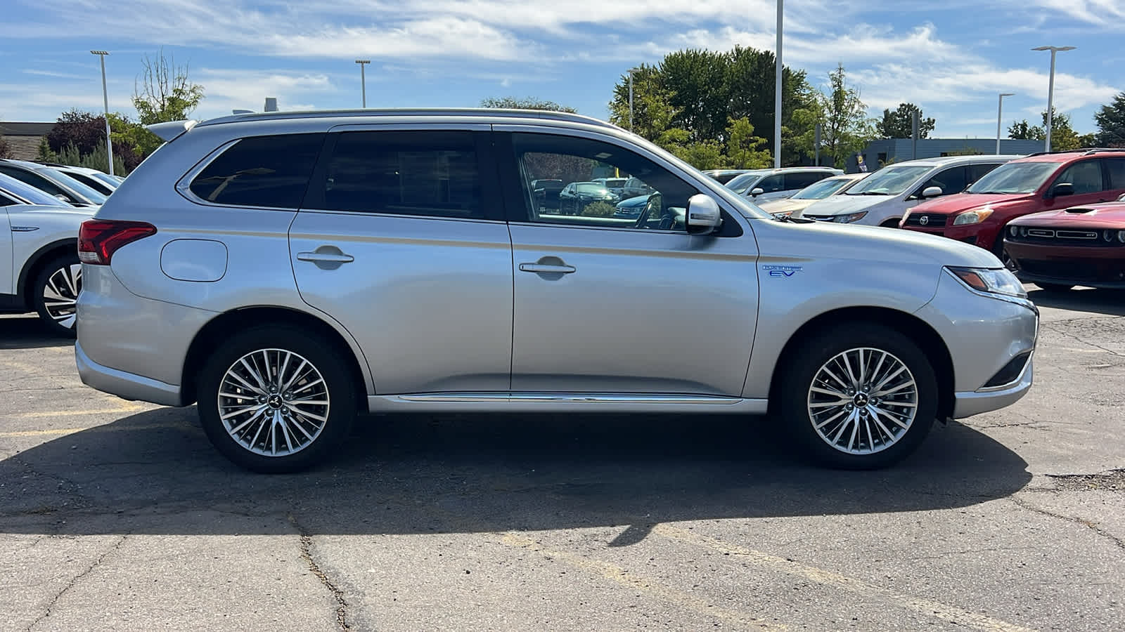 2022 Mitsubishi Outlander PHEV SEL photo 4
