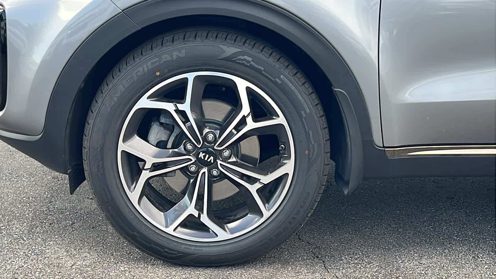 Thumbnail: 2020 Kia Sportage - 9