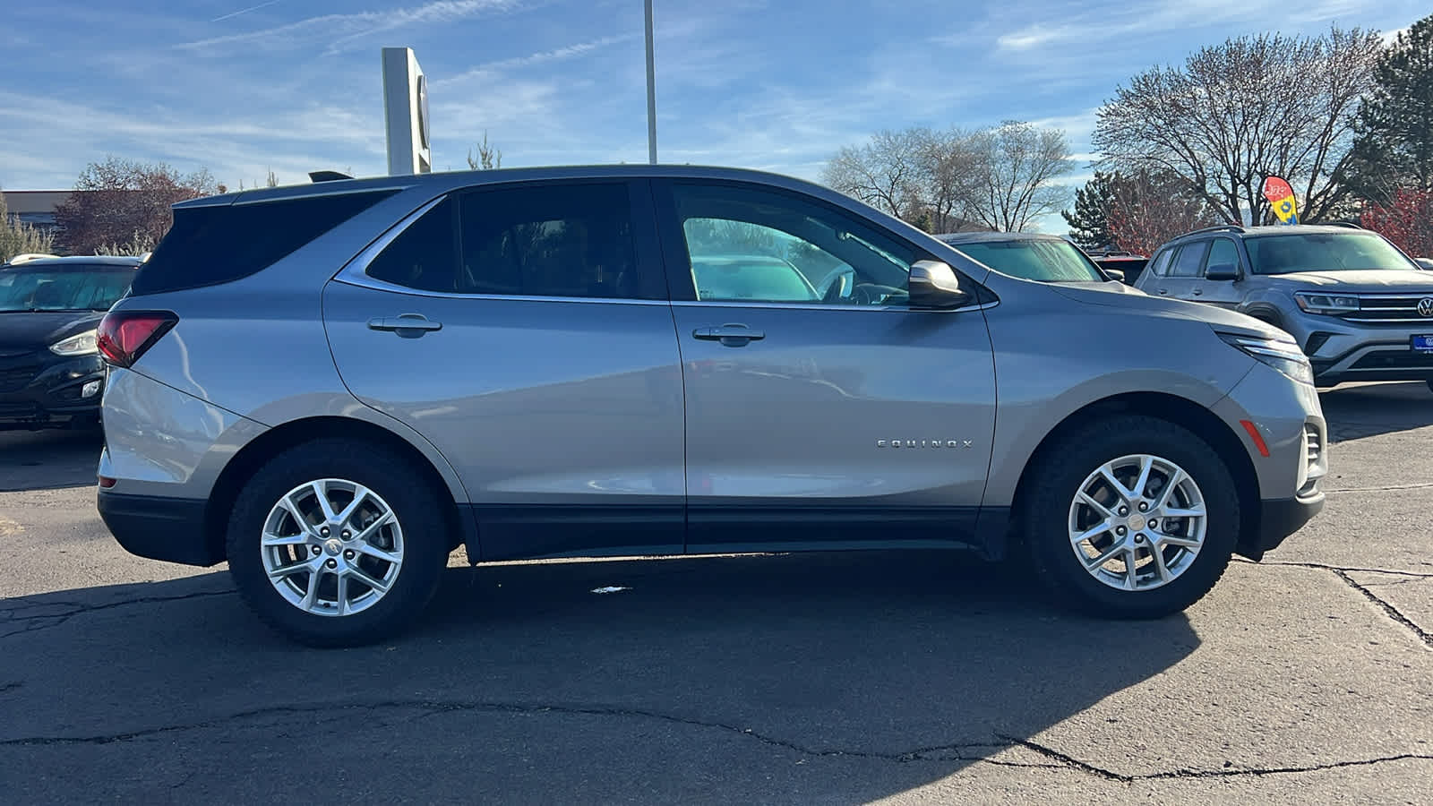 Thumbnail: 2023 Chevrolet Equinox - 4