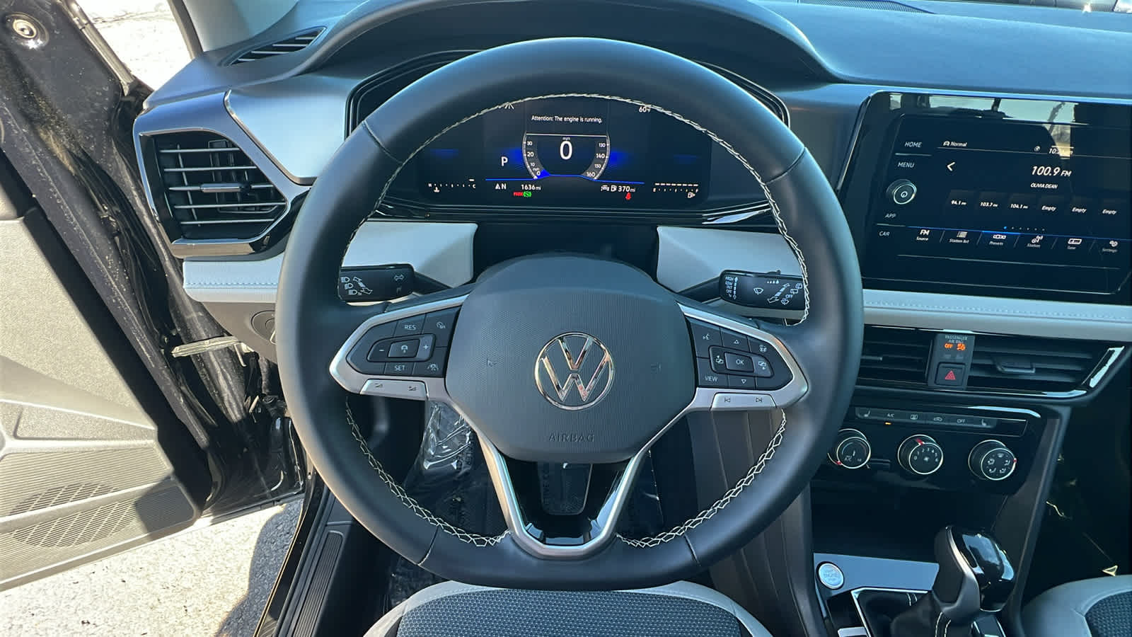 Thumbnail: 2025 Volkswagen Taos - 18