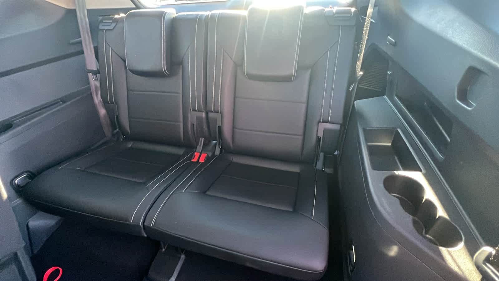 Thumbnail: 2022 Volkswagen Atlas - 31