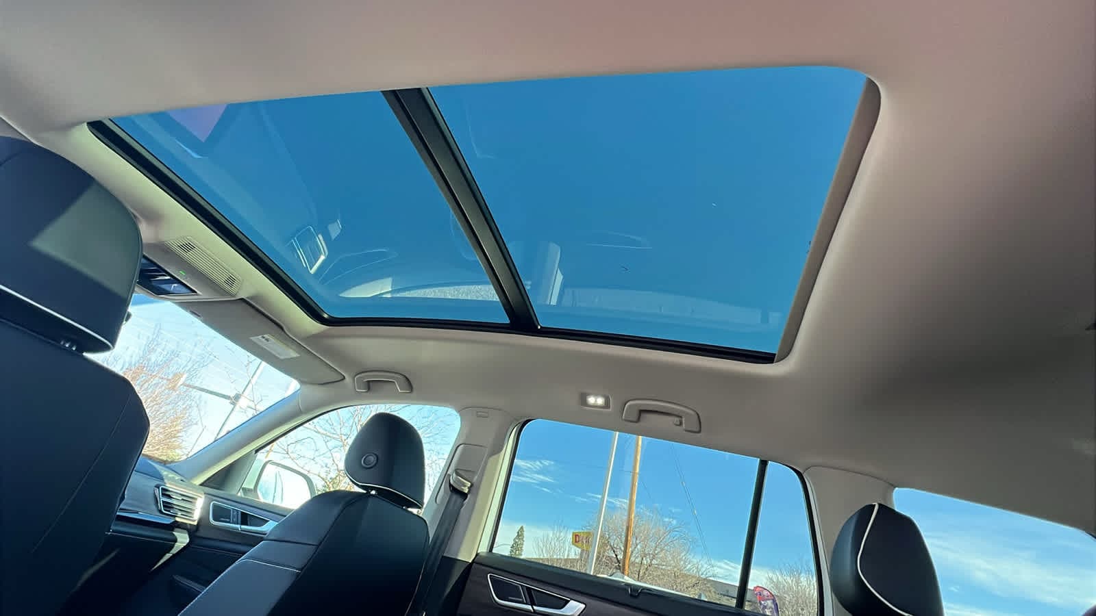 Thumbnail: 2026 Volkswagen Atlas - 32