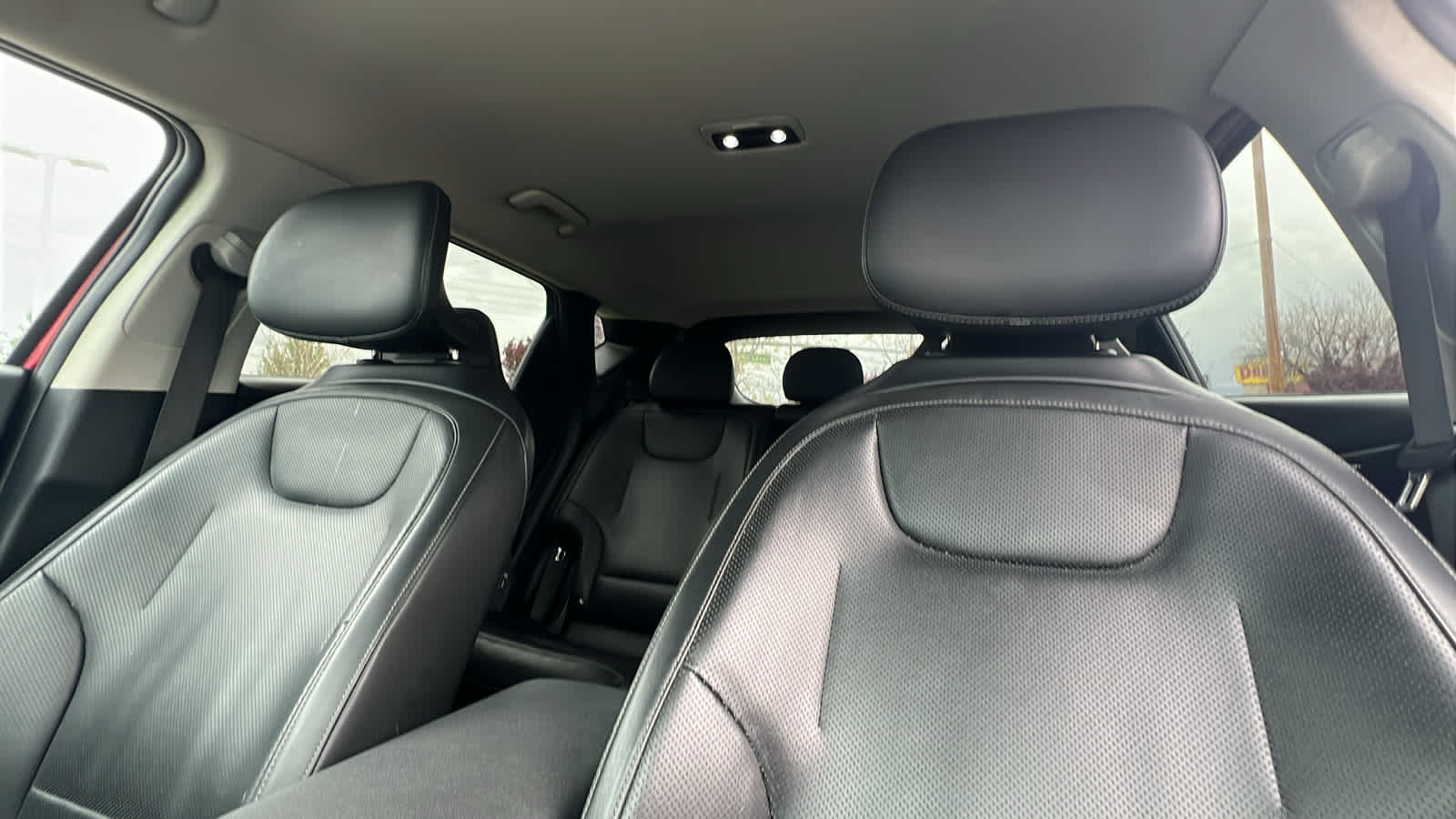 Thumbnail: 2022 Kia EV6 - 11