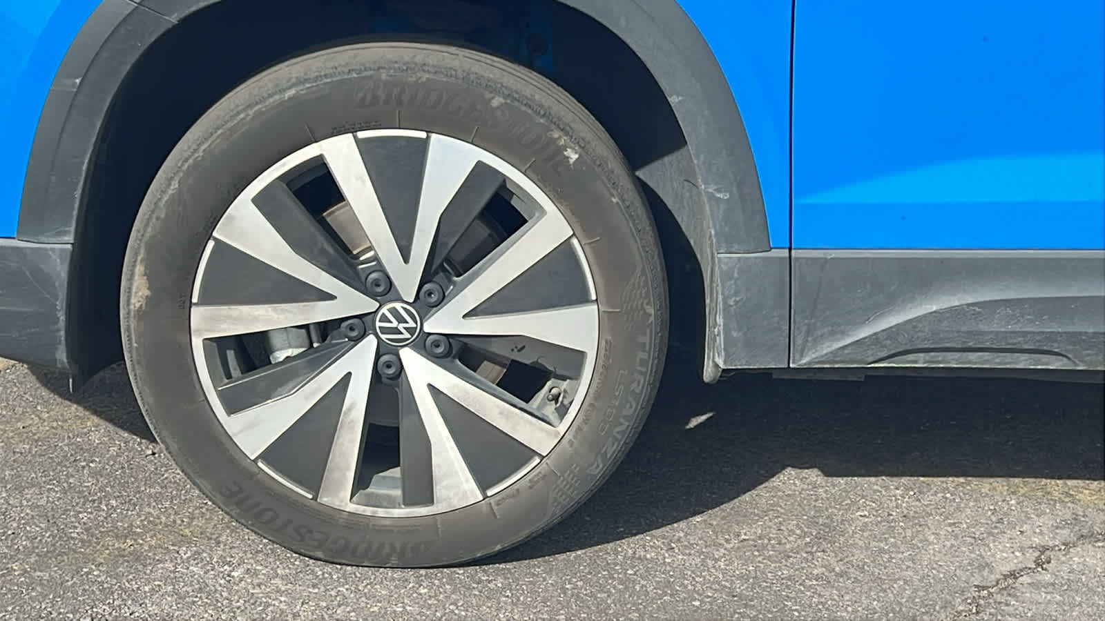 Thumbnail: 2022 Volkswagen Taos - 9