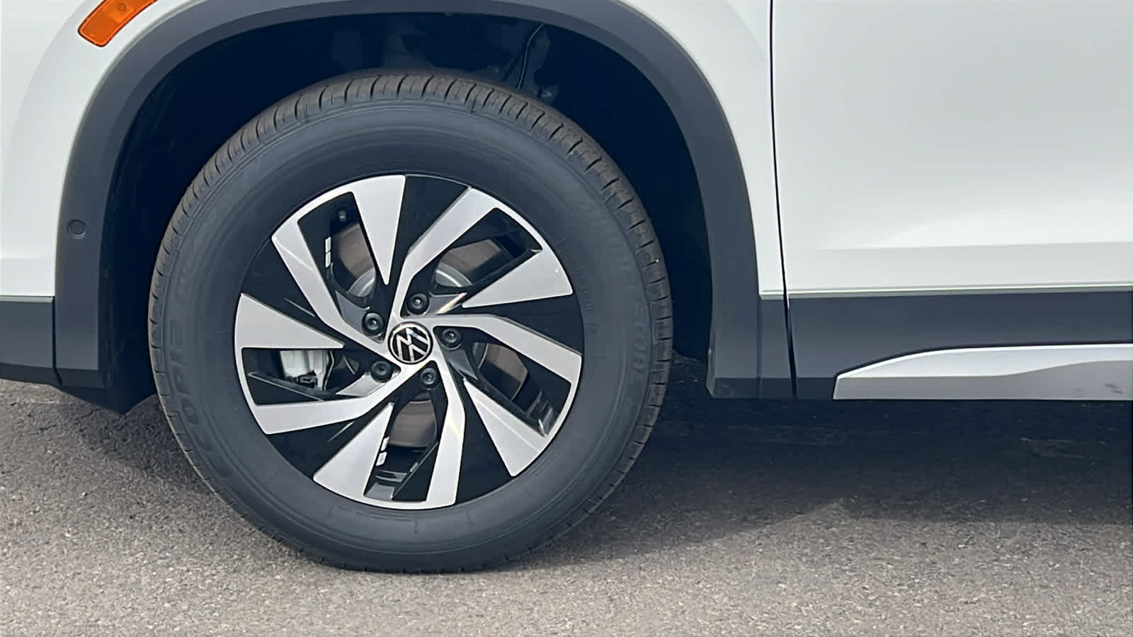 Thumbnail: 2026 Volkswagen Tiguan - 9